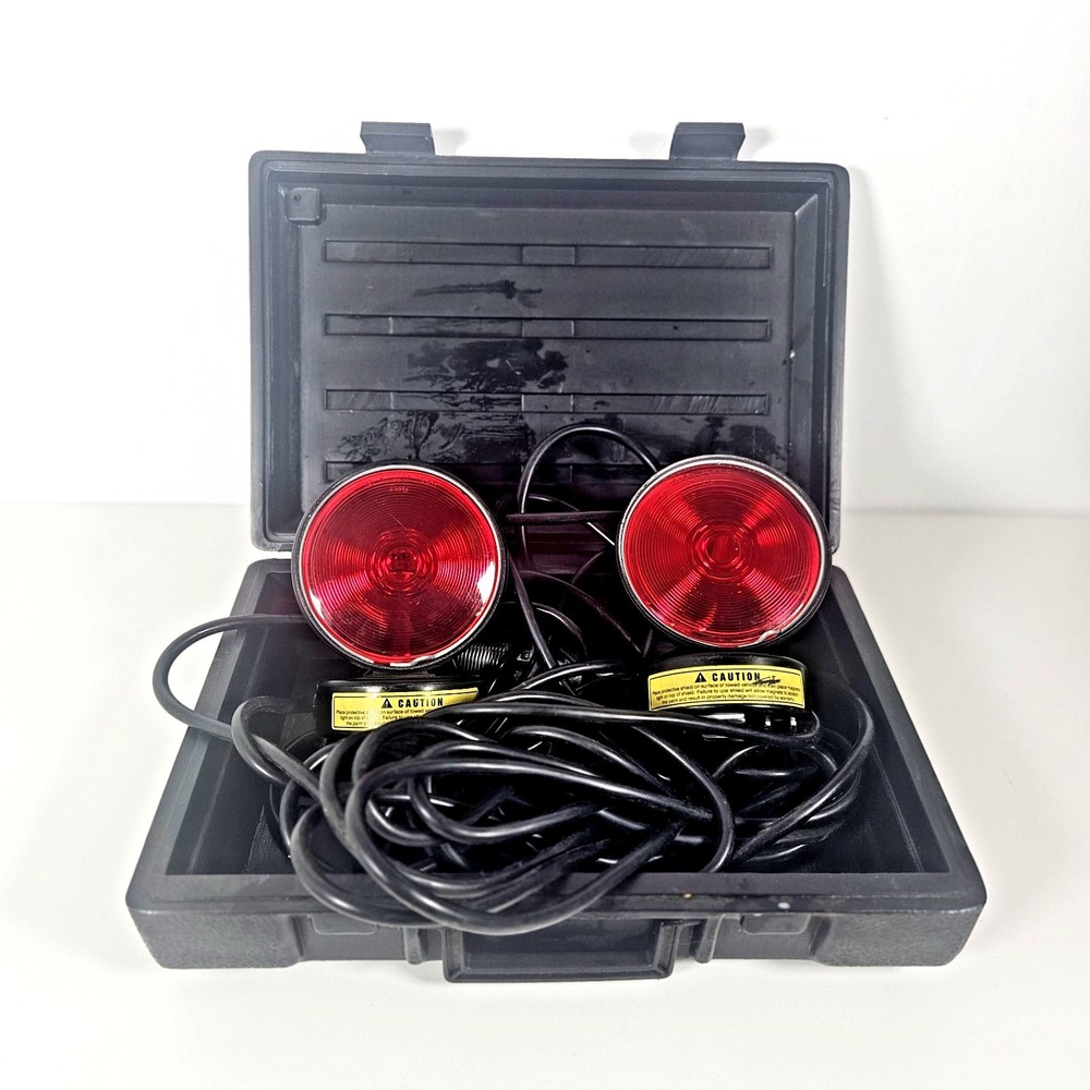 Roadmaster Magnetic Towing Lights 30 ft long wire